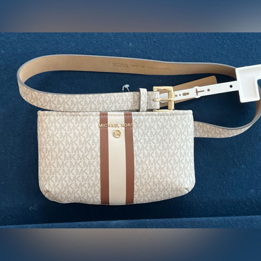 **"Michael Kors Jet Set Logo Stripe Waist Bag – Classic Beige/Brown"** - Picture 4 of 10